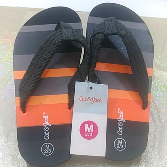 Cat & Jack Flip Flops, Little Boys Size M (2/3) - Picture 2 of 4